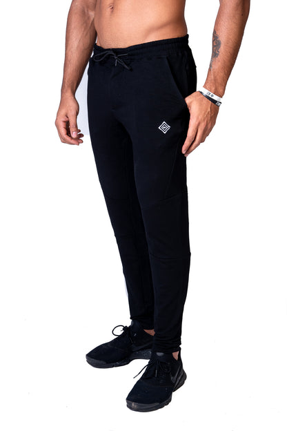 SIGNATURE JOGGERS / BLACK