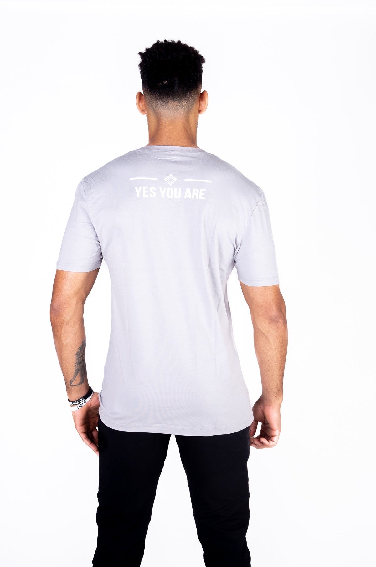 PERFORMANCE-SERIES SHIRT / GREY